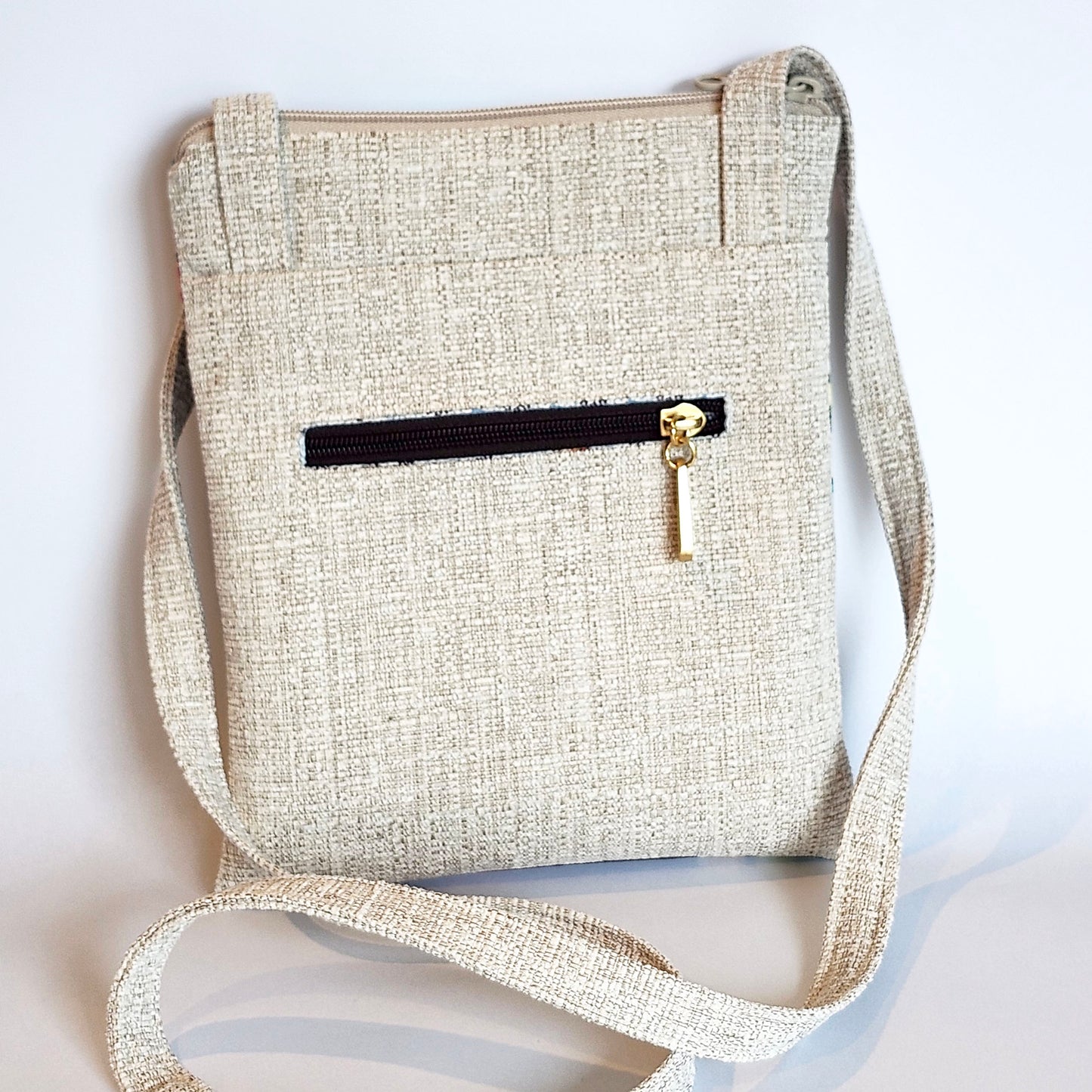 Party Animals: tall cell zip style purse