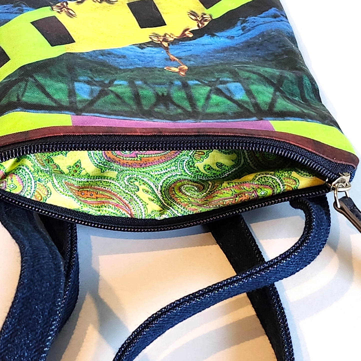 Fences: tall cell zip style purse