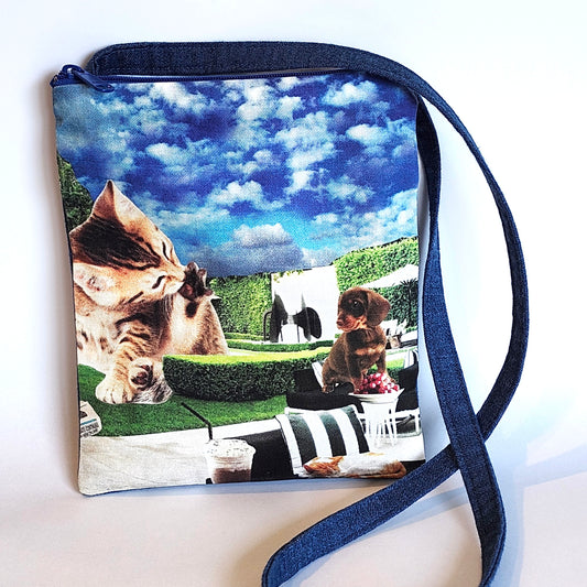 Summer Time: tall cell zip style purse